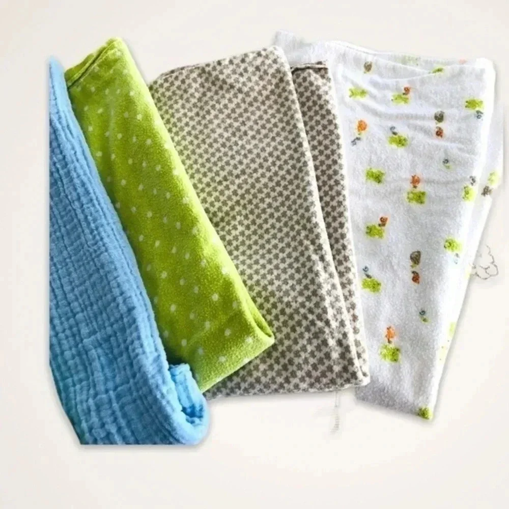 Bundle of 5 baby towels receiving towels m…